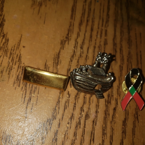 Random Pins Bundle - Picture 3 of 7